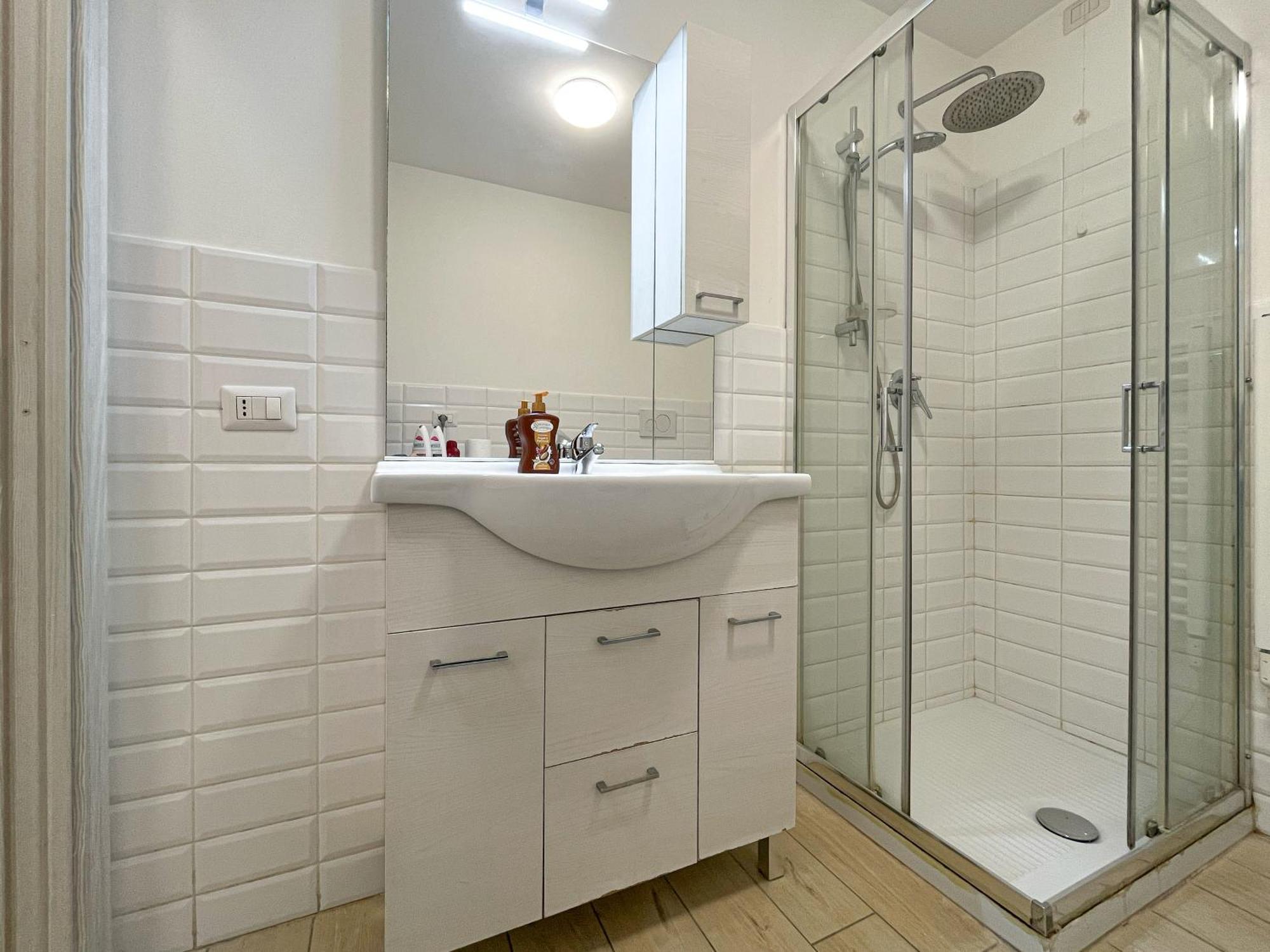 Along The Canal Smart Flat Naviglio - 4 People Corsico Exterior foto