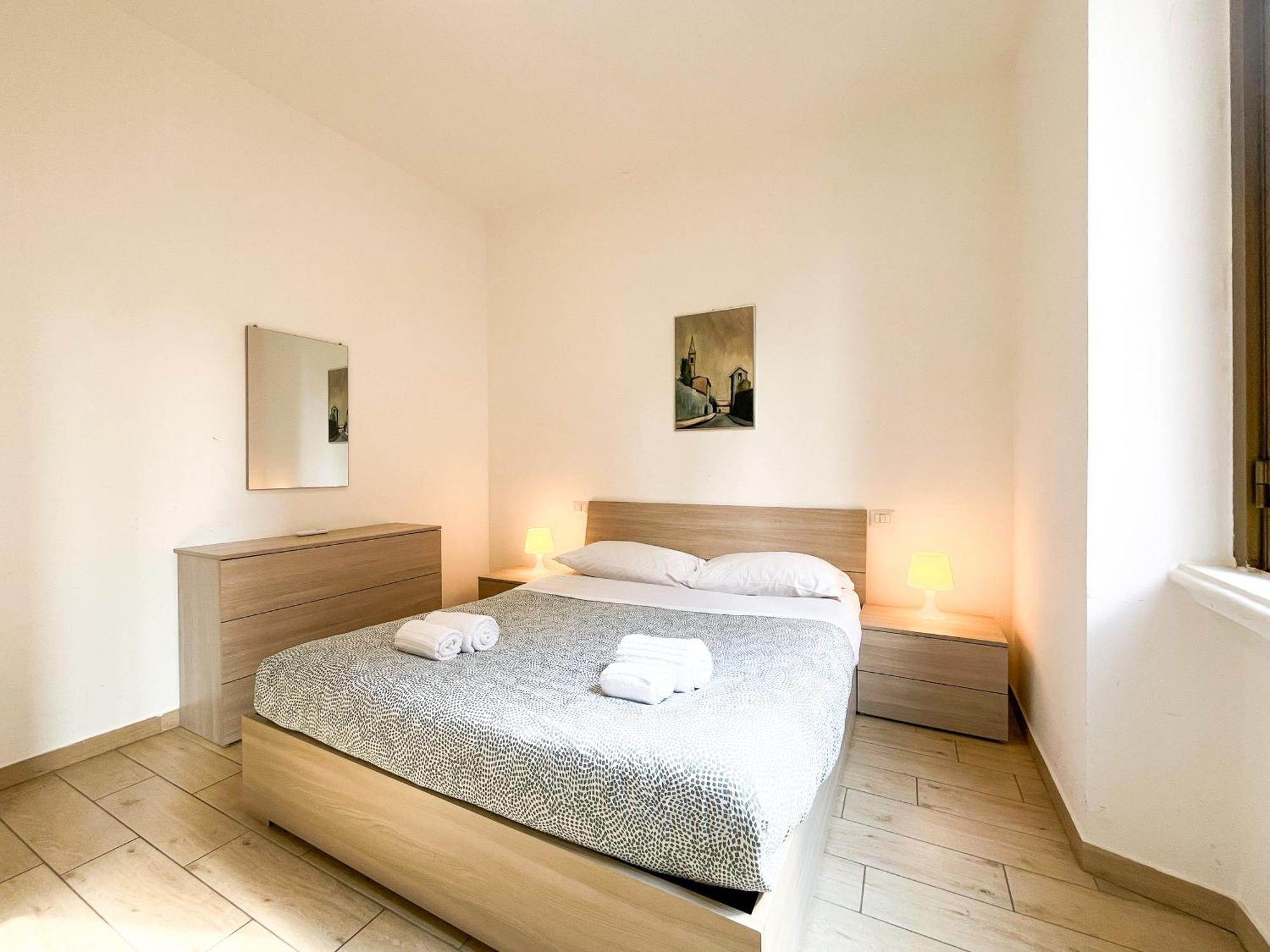 Along The Canal Smart Flat Naviglio - 4 People Corsico Exterior foto